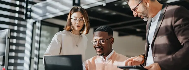 Year-End Legal Checklist for Businesses: What a Document Review Attorney Does